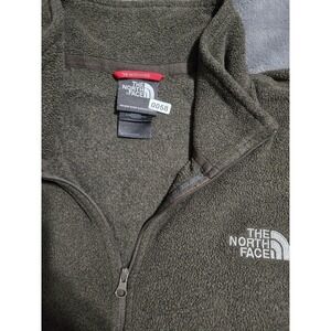 Brownish Northface Pull Over
